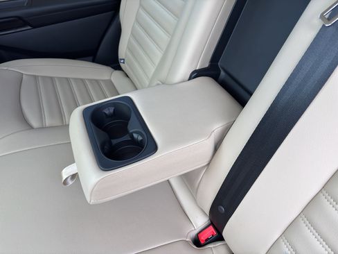 Used 2024 Ford Edge SEL w/ Convenience Package image 40