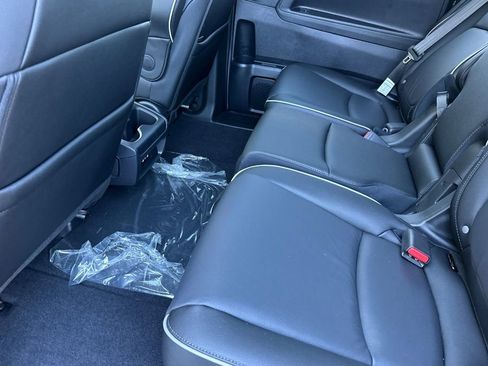 New 2026 Honda Odyssey Touring image 13
