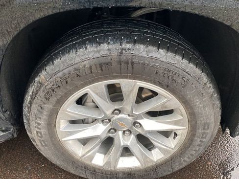 Used 2025 Chevrolet Tahoe Premier image 11