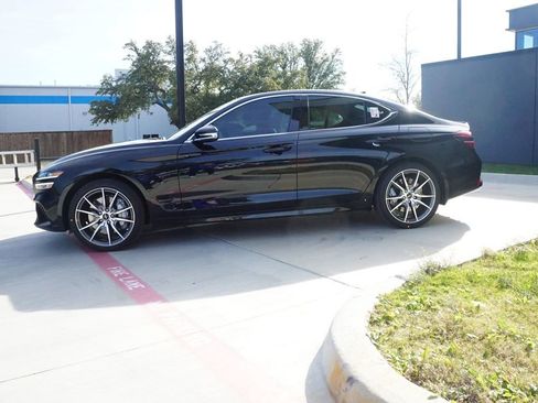 New 2026 Genesis G70 2.5T image 3