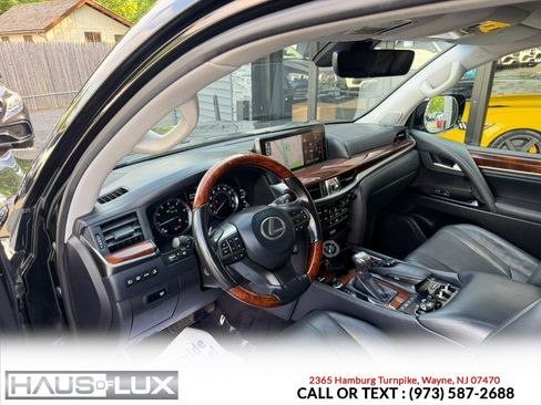 Used 2017 Lexus LX 570 4WD image 10