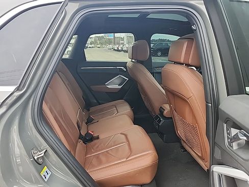 Used 2020 Audi Q3 2.0T Prestige w/ Prestige Package image 26