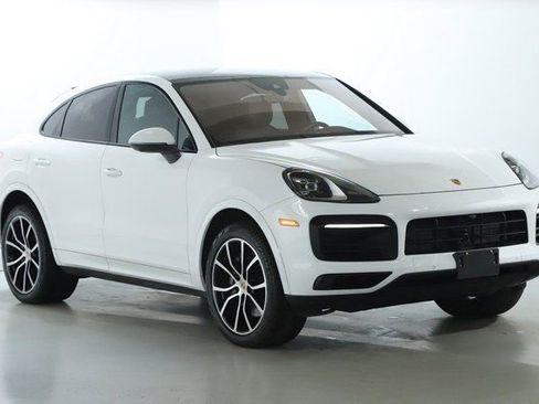 Used 2021 Porsche Cayenne Coupe image 9