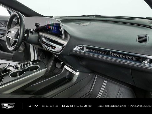 Used 2024 Cadillac Lyriq Sport AWD/4WD image 22