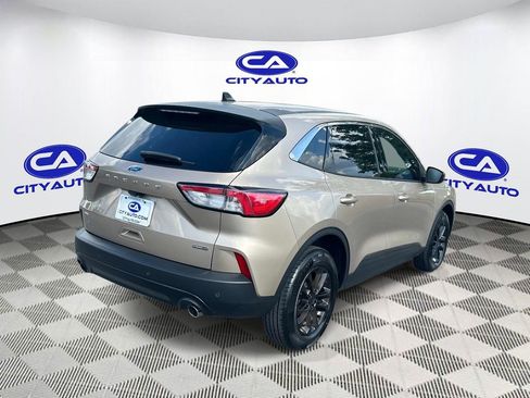 Used 2021 Ford Escape SE AWD/4WD image 3