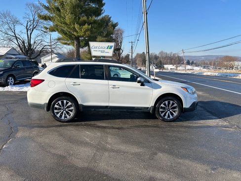 Used 2017 Subaru Outback 3.6R Limited image 8