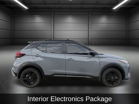 Used 2024 Nissan Kicks SR w/ SR Premium Package image 4
