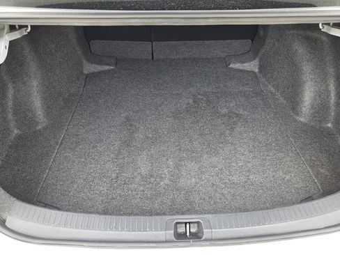 Used 2025 Toyota Corolla LE FWD image 27