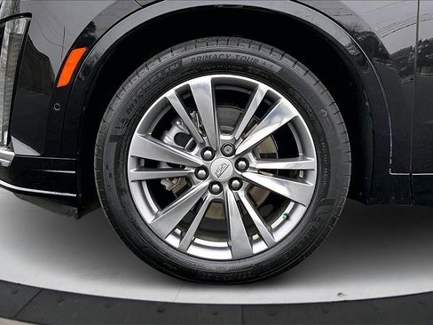 Used 2022 Cadillac XT6 Premium Luxury w/ Technology Package image 35