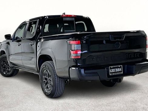 Used 2025 Nissan Frontier S w/ S Utility Package image 15