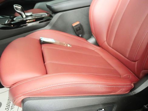 Used 2024 BMW X3 sDrive30i w/ Premium Package image 9