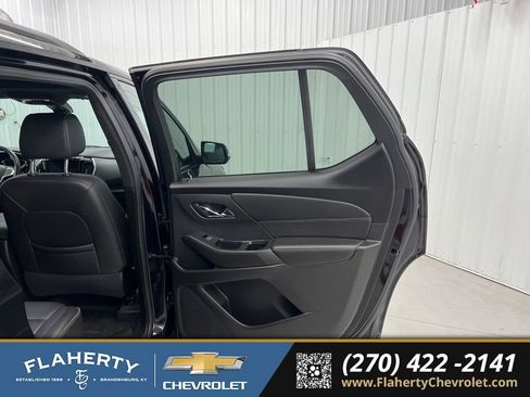 Used 2022 Chevrolet Traverse RS w/ LPO, Floor Liner Package AWD/4WD image 12