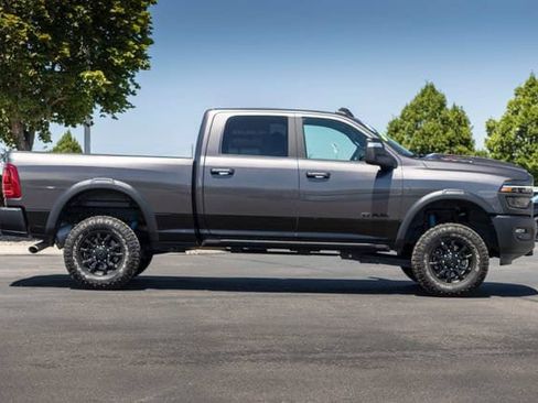Used 2026 RAM 2500 4x4 Crew Cab image 5