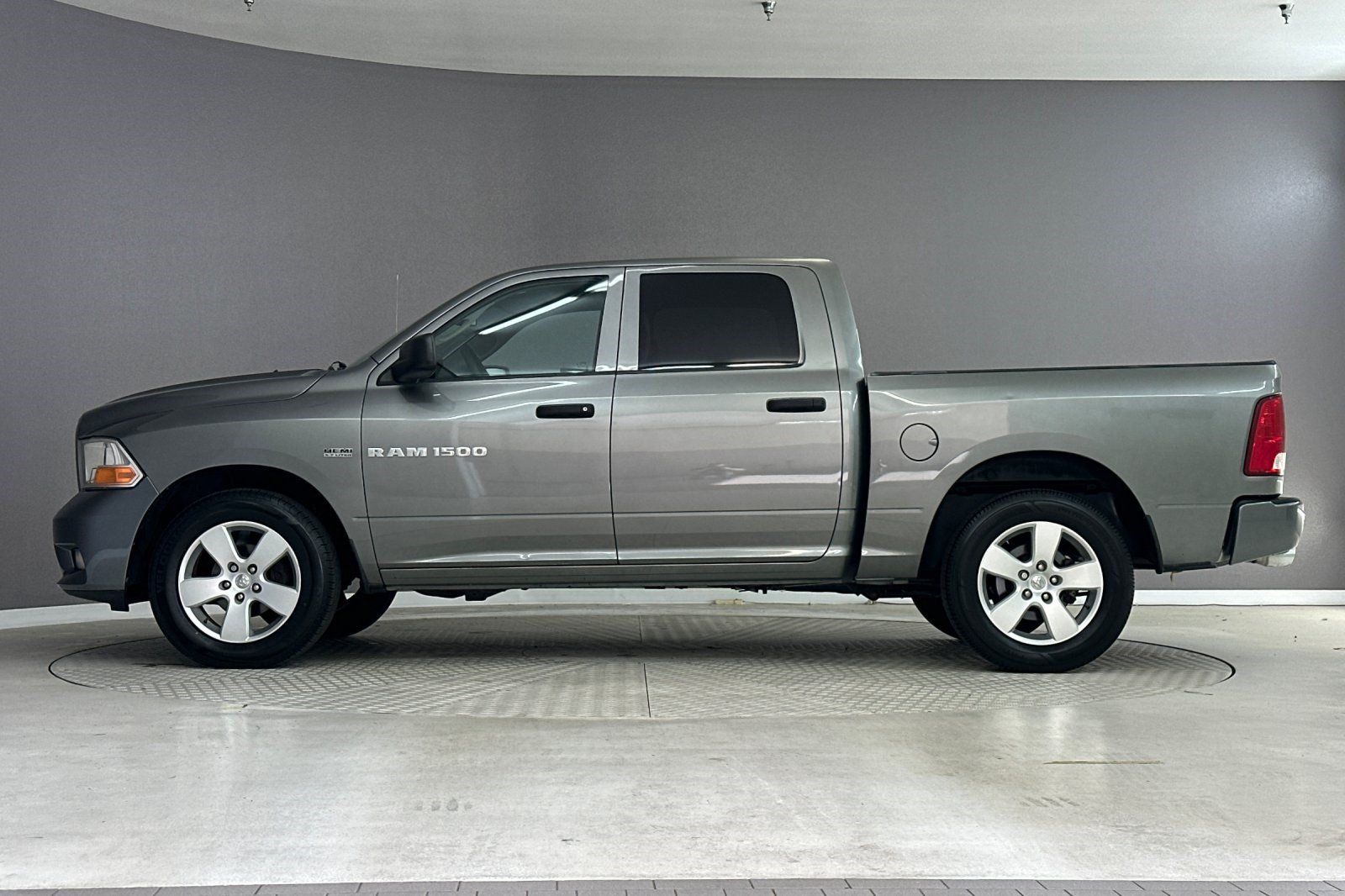 Used 2012 RAM 1500 Express w/ ST Popular Equipment Group RWD image 2