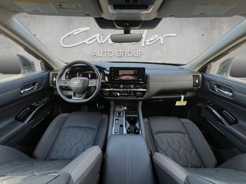 New 2026 Nissan Pathfinder Platinum FWD image 21