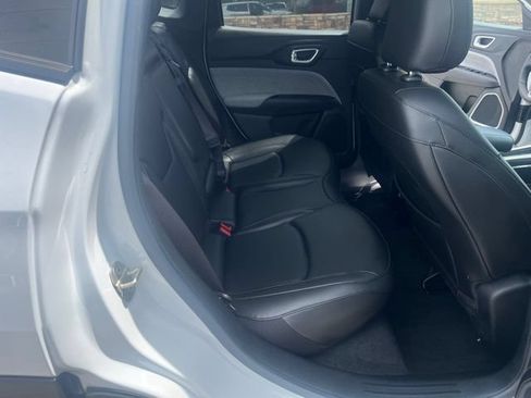 Used 2023 Jeep Compass Latitude AWD/4WD image 26