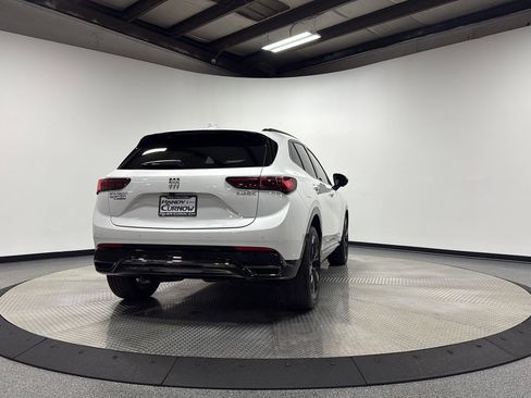 Used 2025 Buick Envision Sport Touring image 8