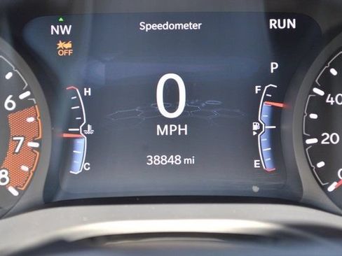 Used 2023 Jeep Compass Latitude w/ Convenience Group AWD/4WD image 22