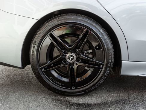 Used 2023 Mercedes-Benz C 300 4MATIC Sedan image 31