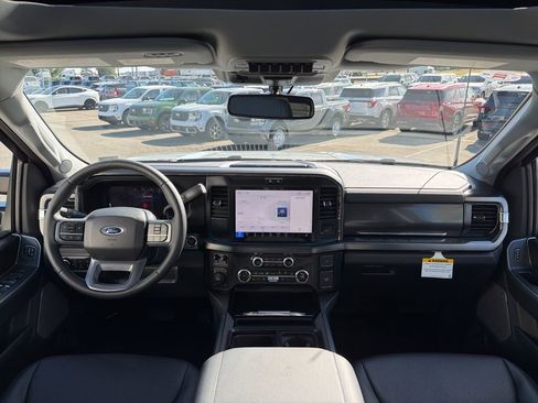 New 2026 Ford F250 Lariat w/ Black Appearance Package AWD/4WD image 24
