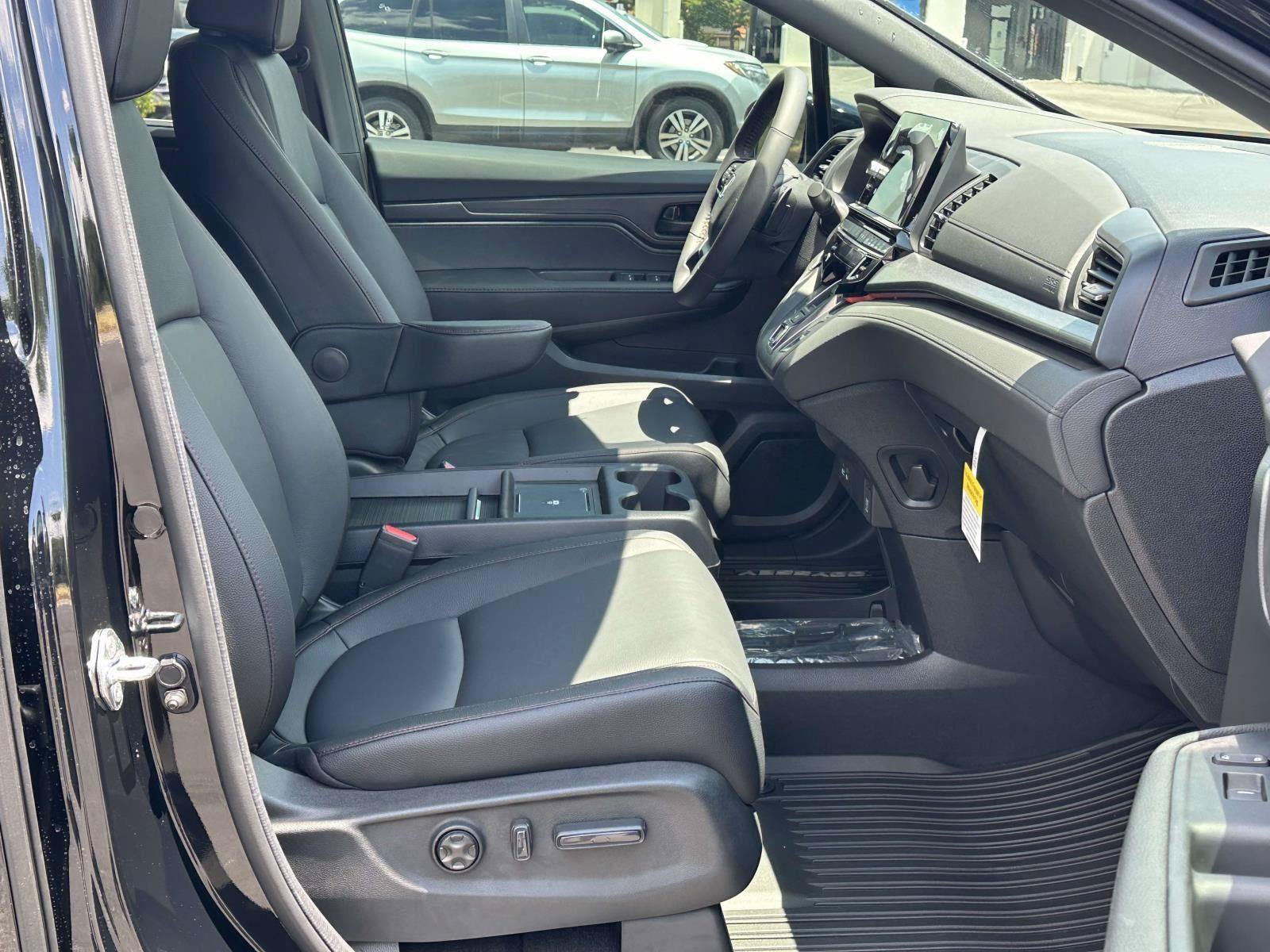 New 2026 Honda Odyssey Sport-L image 6