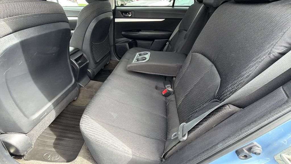 Used 2012 Subaru Outback 2.5i Premium AWD/4WD image 16