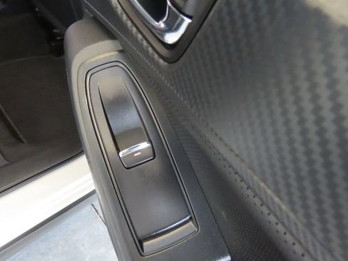 Used 2020 Subaru Crosstrek 2.0i Limited w/ Moonroof Package w/Navigation AWD/4WD image 32