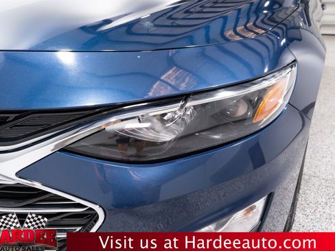 Used 2019 Chevrolet Malibu LT w/ Leather Package FWD image 8
