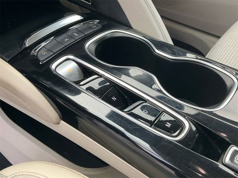 Used 2022 Buick Envision Preferred w/ Safety Package image 37