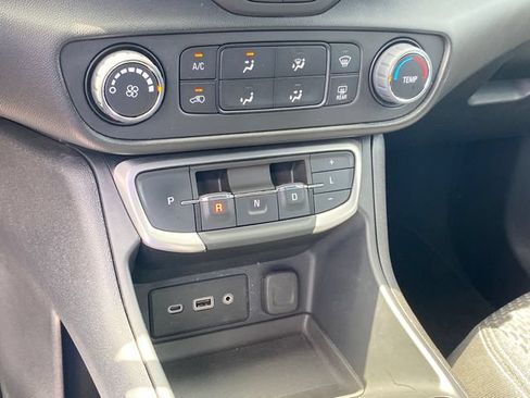 Certified 2024 GMC Terrain SLE FWD image 12