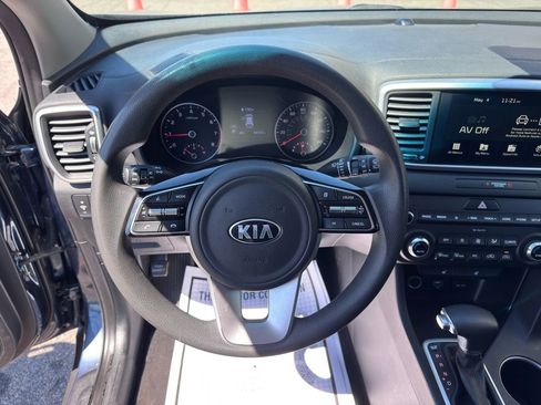 Used 2022 Kia Sportage LX w/ LX AWD Value Edition Package image 17