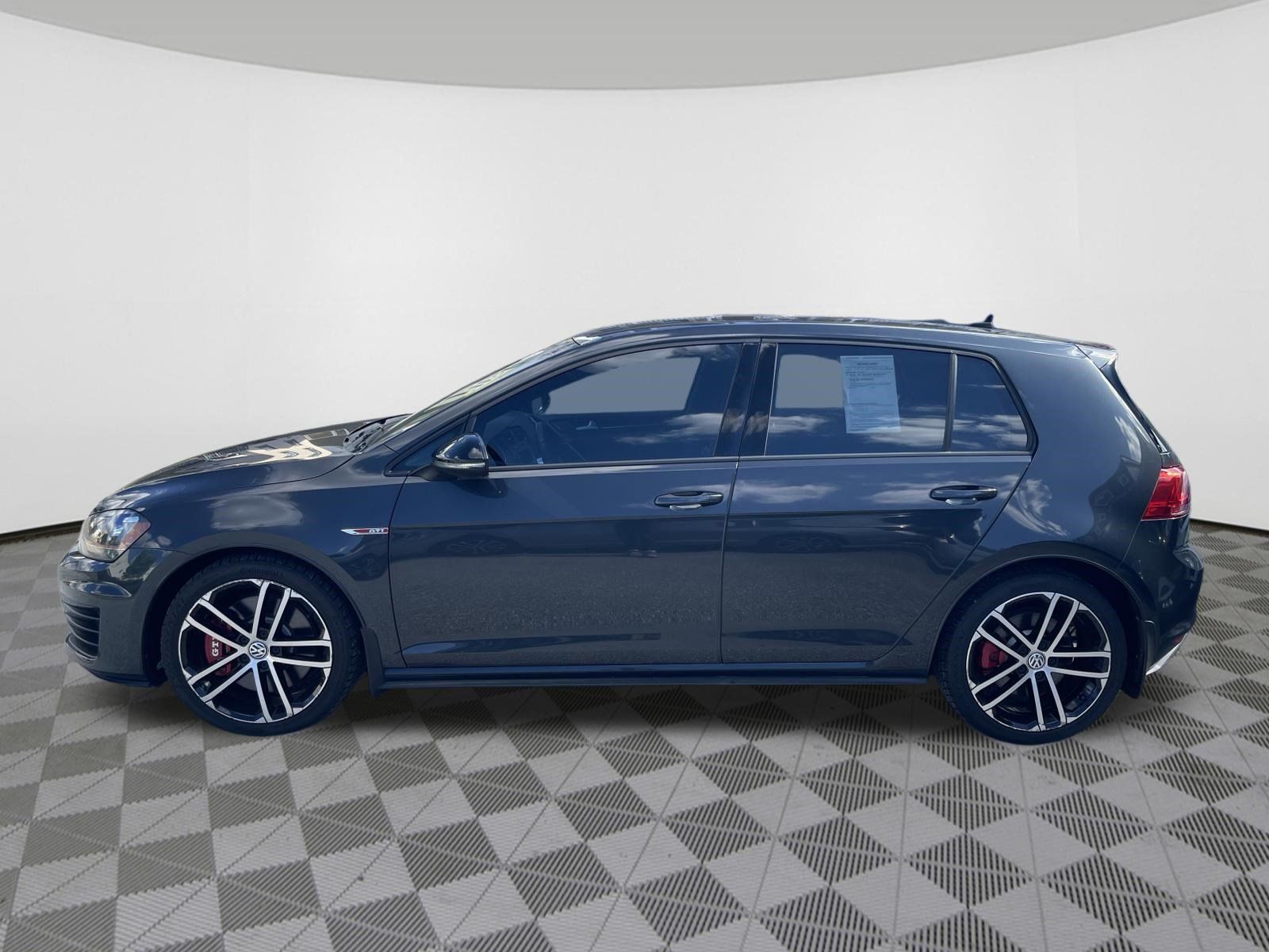 Used 2017 Volkswagen GTI Sport FWD image 4