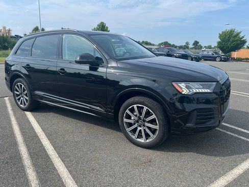Used 2023 Audi Q7 2.0T Premium Plus w/ Premium Plus Package AWD/4WD image 1