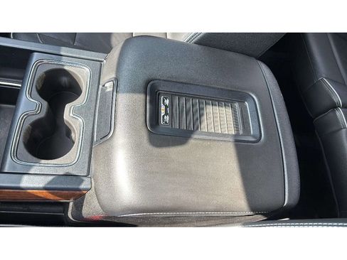 Used 2017 Chevrolet Silverado 1500 High Country AWD/4WD image 23