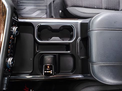 Used 2023 GMC Sierra 1500 Elevation w/ Preferred Package image 17