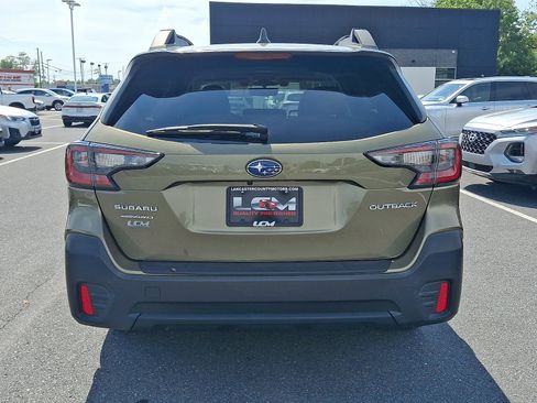 Used 2022 Subaru Outback Premium AWD/4WD image 5