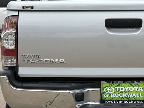 Used 2013 Toyota Tacoma PreRunner w/ SR5 Pkg RWD image 5