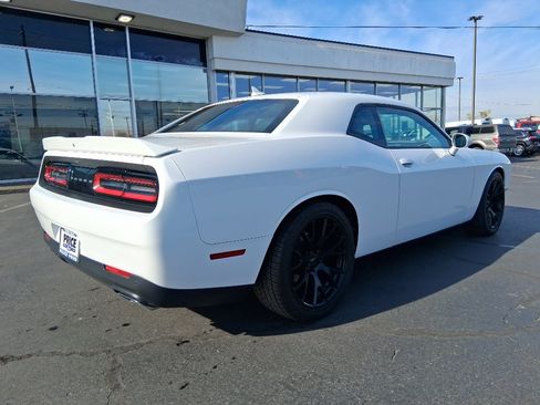 Used 2016 Dodge Challenger R/T Plus image 3