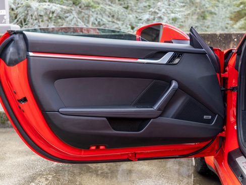 Certified 2020 Porsche 911 Carrera S image 21