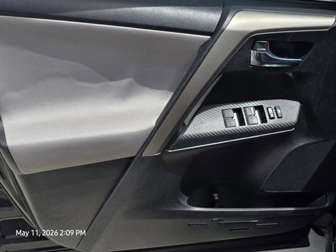 Used 2015 Toyota RAV4 XLE FWD image 17