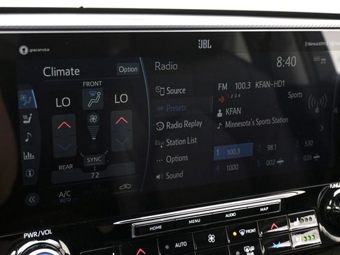 Used 2021 Toyota Highlander Platinum AWD/4WD image 30