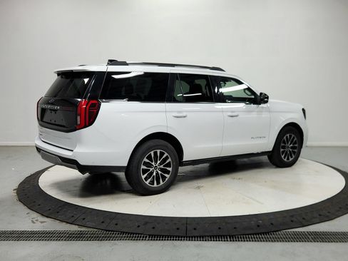 Used 2025 Ford Expedition Platinum AWD/4WD image 8
