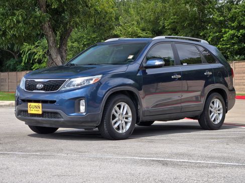 Used 2015 Kia Sorento LX FWD image 7