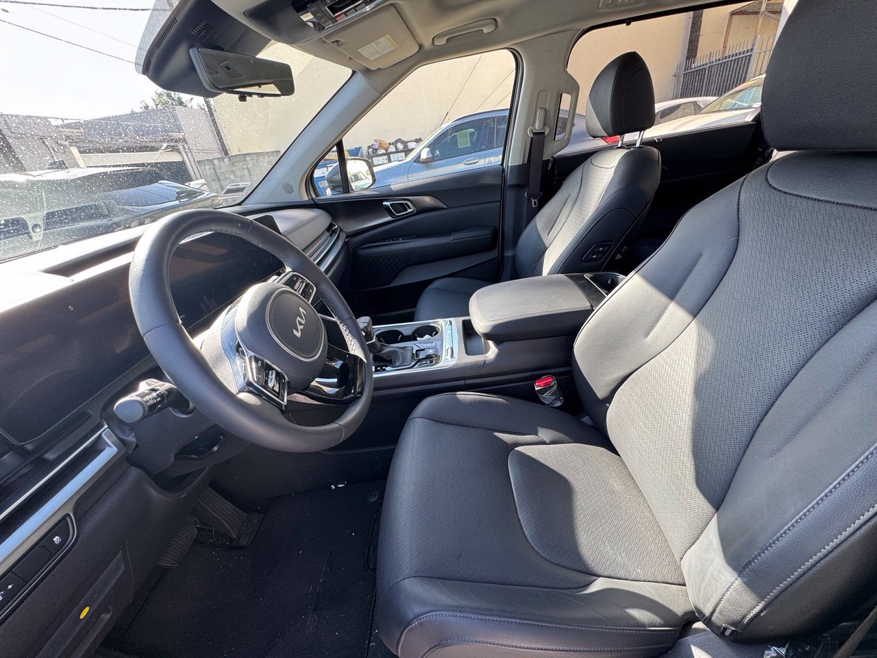 Certified 2026 Kia Carnival SX Prestige FWD image 6