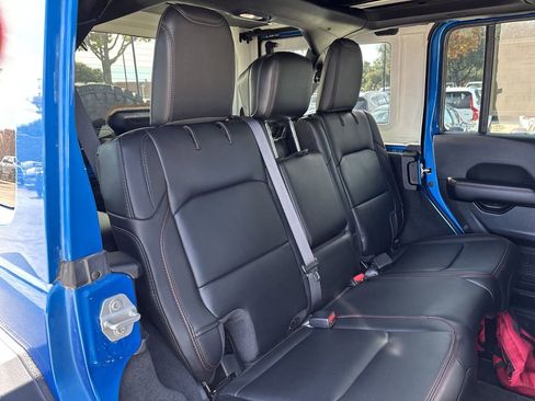 Used 2024 Jeep Wrangler Unlimited Rubicon image 24