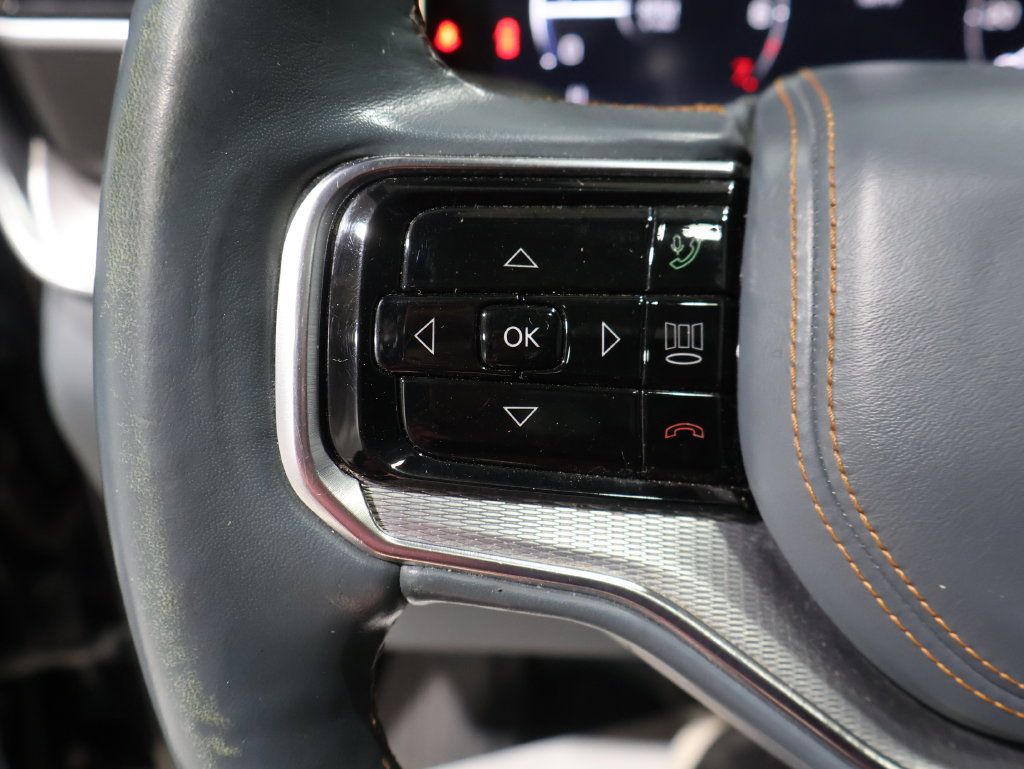Used 2022 Jeep Grand Wagoneer Series III AWD/4WD image 39