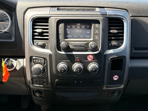 Used 2024 RAM 1500 Classic SLT AWD/4WD image 19