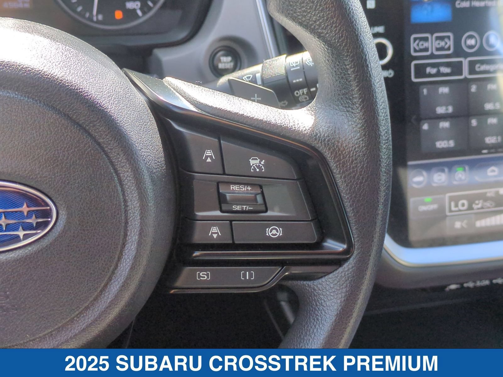 Certified 2025 Subaru Crosstrek 2.5i Premium AWD/4WD image 18