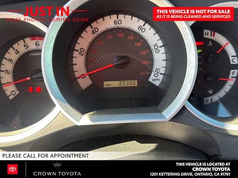 Used 2015 Toyota Tacoma PreRunner w/ TRD Sport Package RWD image 4