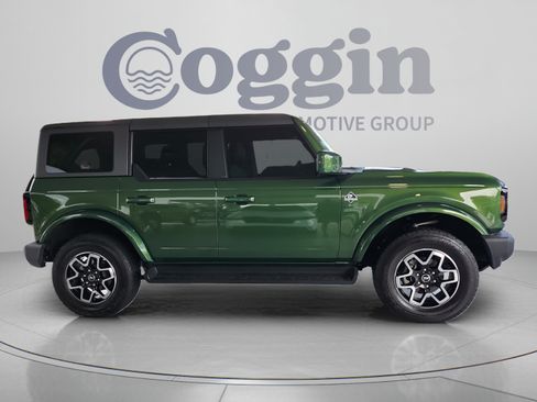 Certified 2025 Ford Bronco Outer Banks AWD/4WD image 6